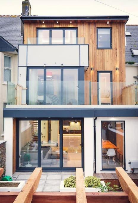 George24 - Spectacular, 5 Minutes To The Beach New Quay Exterior foto